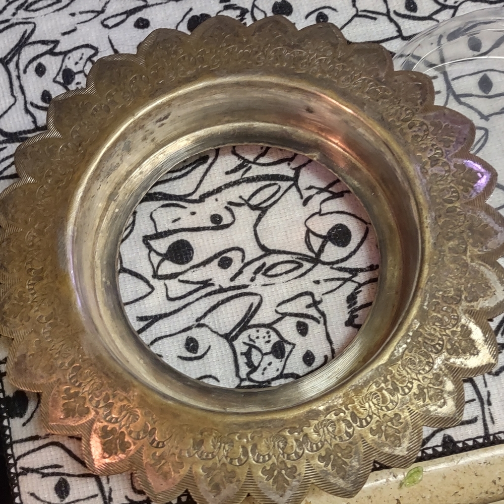 Sunflower ashtray/candy dish - Picture 3 of 3